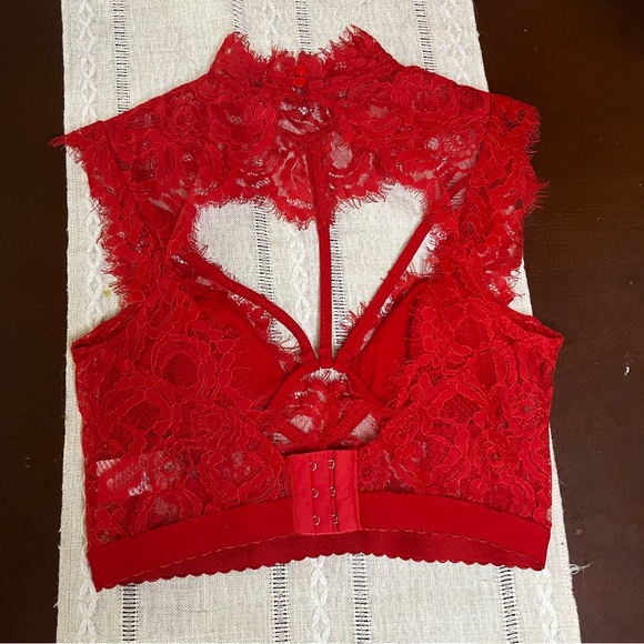 AKIRA High Neck Red Lace Bralette Size S Crop Top Bustier - Picture 5 of 9